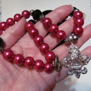 Glass bead choker necklace Fleur de Lis pendant